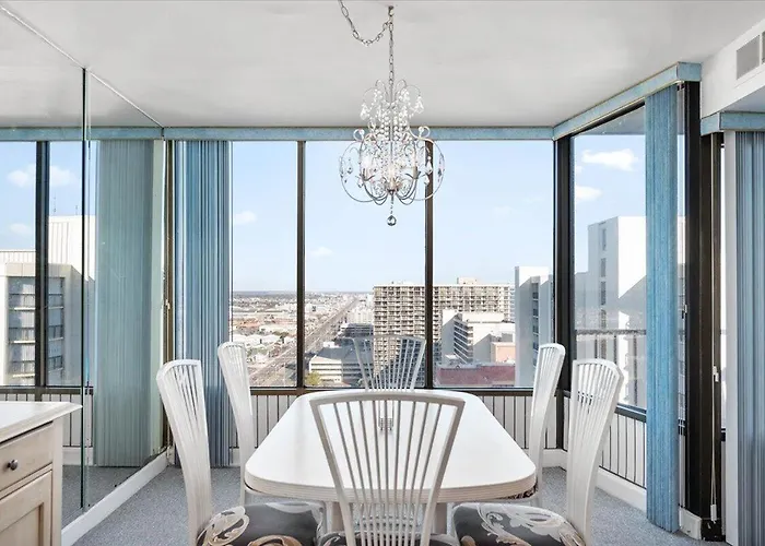 Capri Penthouse With Indoor Pool And Much More! * Ocean Stadt