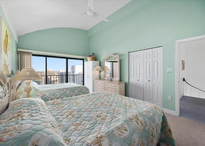 Capri Penthouse With Indoor Pool And Much More! *
