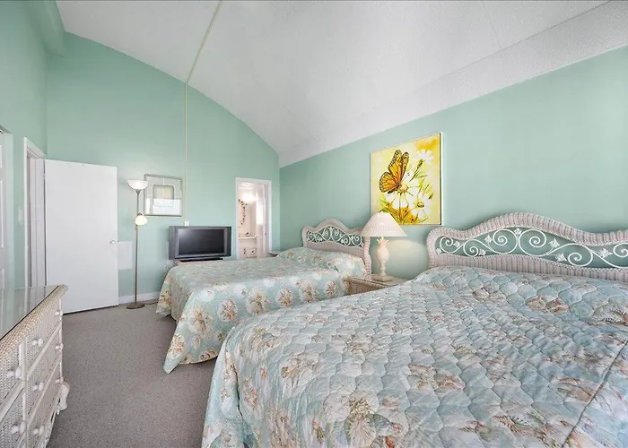 Capri Penthouse With Indoor Pool And Much More! *
